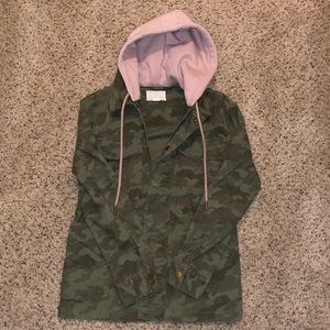 Caslon Camo Jacket with Pink Hood